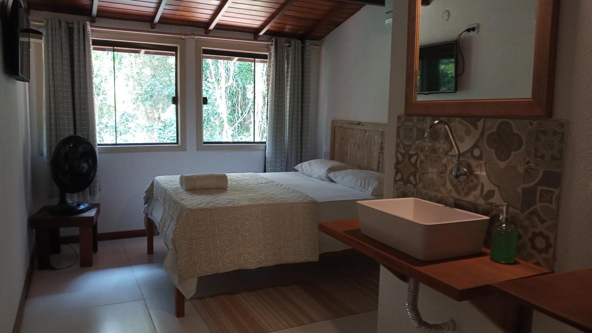 Bed and breakfast Pitanga Ilha Grande Cama e Café Extérieur photo